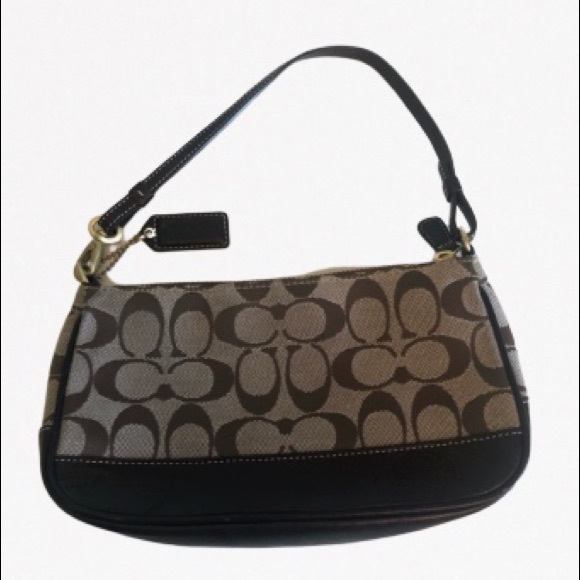 Coach Handbags - Coach Wristlet Purse